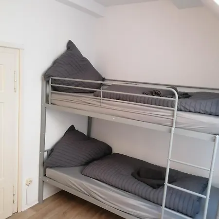 Zeitinsel Doos Hostel *